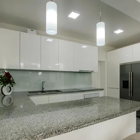 Villa Luxury Two Complex *