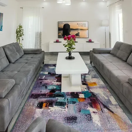 Luxury Two Complex *